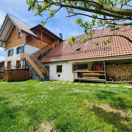 Lägenhet Oeko Garten Und Pool Bodolz